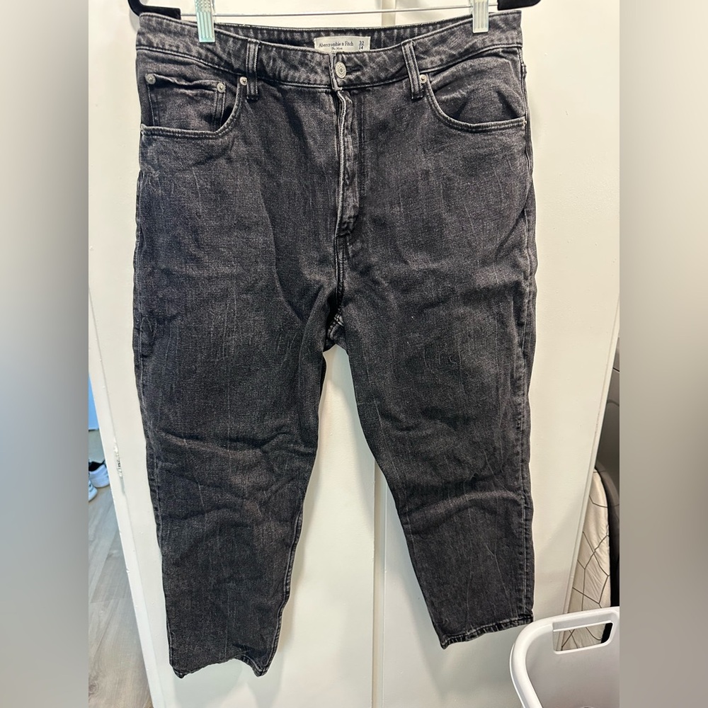 Abercrombie & Fitch Women’s Mom Jean